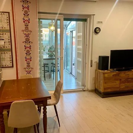 Aleri Central Apartment - Zona Pedonale Viareggio Exterior photo